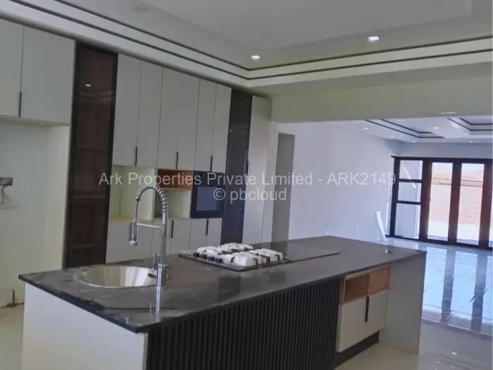 7 Bedroom House for Sale in Mount Pleasant Heights, Harare