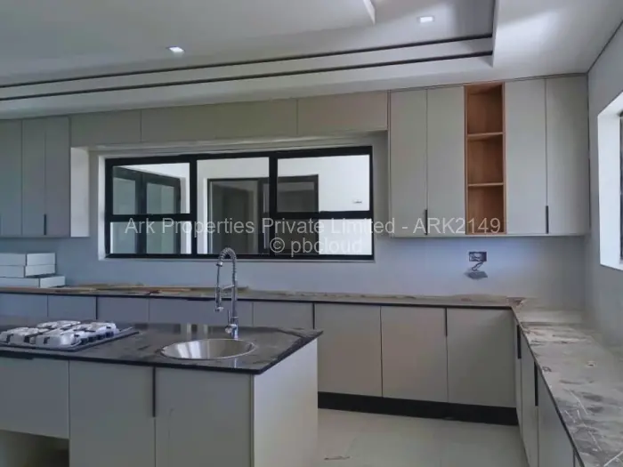 7 Bedroom House for Sale in Mount Pleasant Heights, Harare