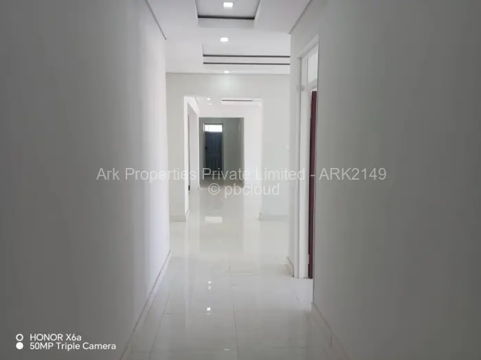 7 Bedroom House for Sale in Mount Pleasant Heights, Harare