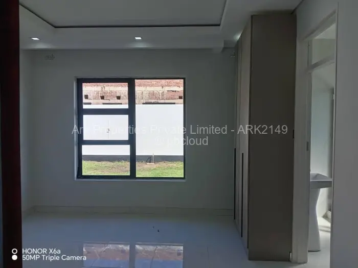 7 Bedroom House for Sale in Mount Pleasant Heights, Harare