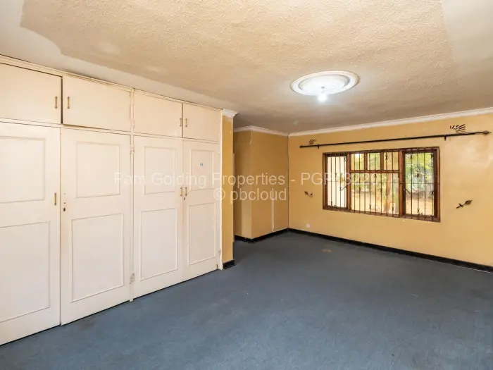 Townhouse/Cluster for Sale in Greengrove, Harare