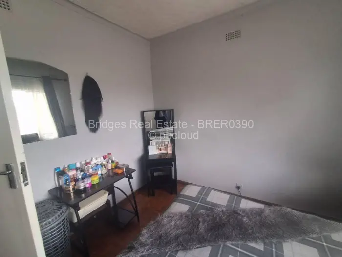 3 Bedroom House to Rent in Mabelreign, Harare