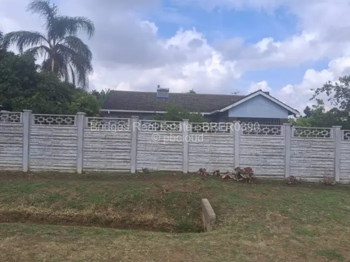 3 Bedroom House to Rent in Mabelreign, Harare