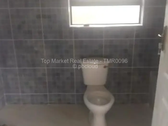 4 Bedroom House for Sale in Damofalls, Damofalls