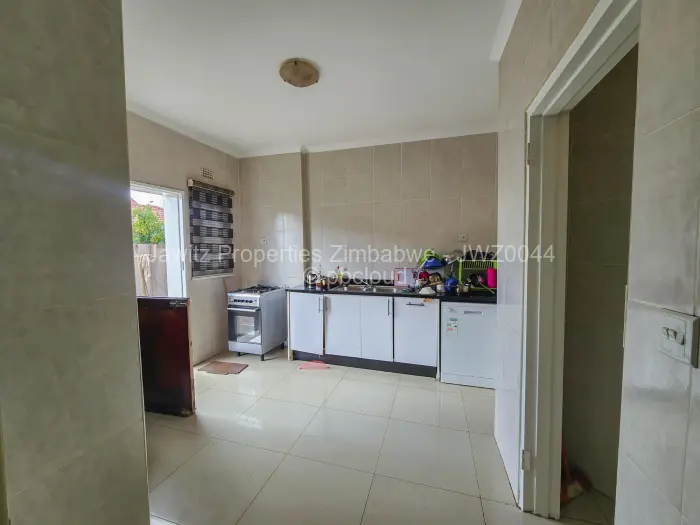 5 Bedroom House for Sale in Mount Pleasant Heights, Harare