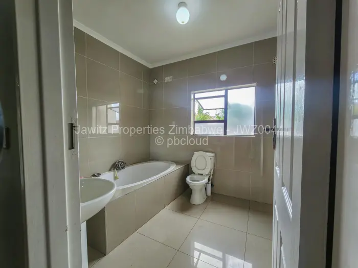 5 Bedroom House for Sale in Mount Pleasant Heights, Harare