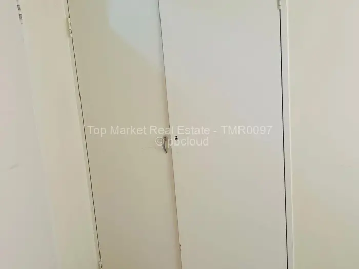 Flat/Apartment for Sale in Chadcombe, Harare