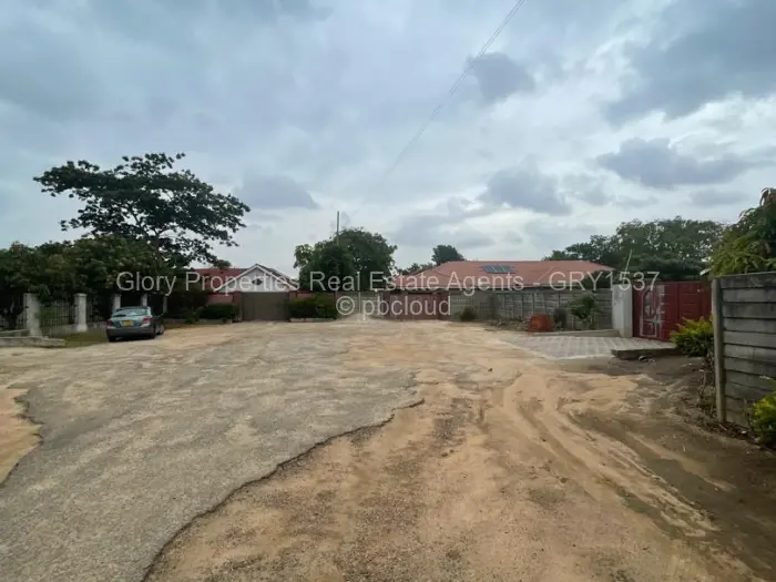 4 Bedroom House for Sale in Windsor Park, Ruwa