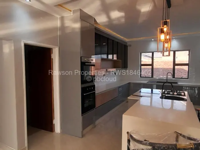 5 Bedroom House for Sale in Mount Pleasant Heights, Harare