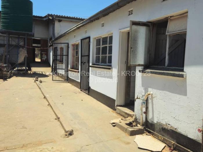 Retail/Shop for Sale in Dombotombo, Marondera