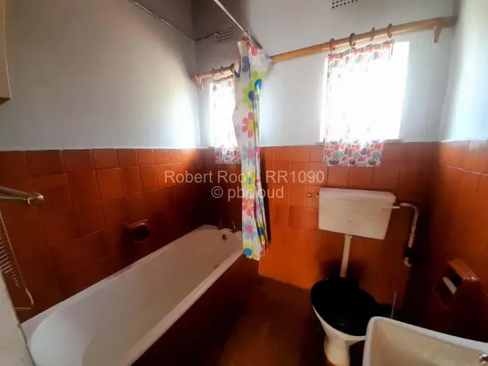 2 Bedroom Cottage/Garden Flat to Rent in Highlands, Harare