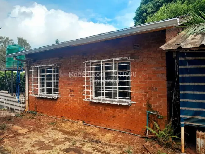 2 Bedroom Cottage/Garden Flat to Rent in Highlands, Harare