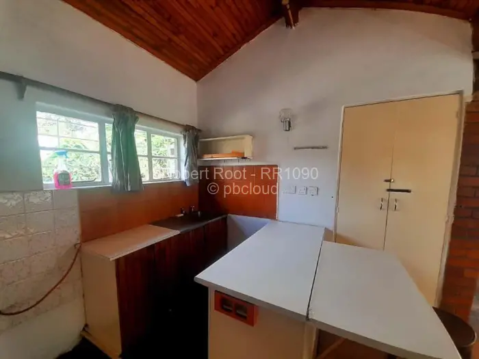 2 Bedroom Cottage/Garden Flat to Rent in Highlands, Harare
