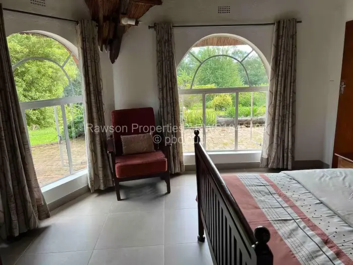 3 Bedroom House for Sale in Nyanga, Nyanga
