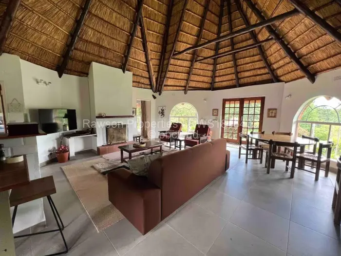 3 Bedroom House for Sale in Nyanga, Nyanga