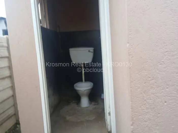 3 Bedroom House for Sale in Dombotombo, Marondera