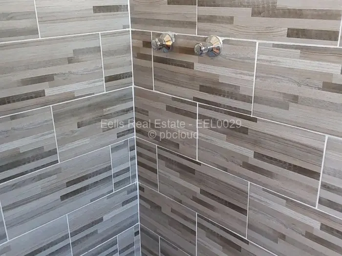 4 Bedroom House for Sale in Hertfordshire, Gweru