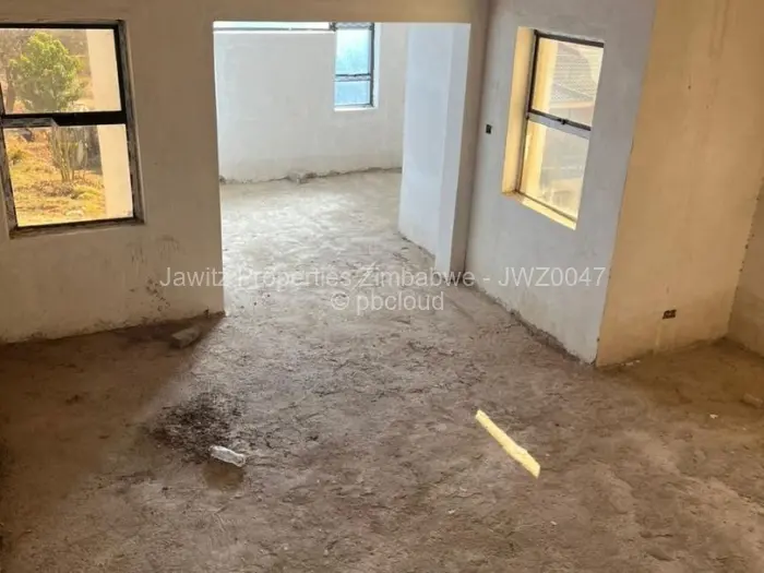 Townhouse/Cluster for Sale in Carrick Creagh Estate, Harare