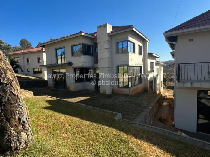 Townhouse/Cluster for Sale in Carrick Creagh Estate, Harare
