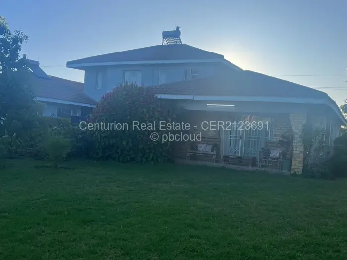 7 Bedroom House for Sale in Matsheumhlope, Bulawayo