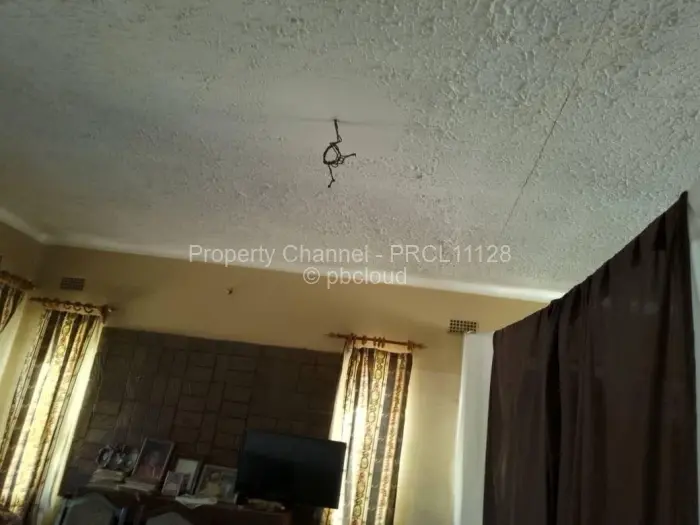 4 Bedroom House for Sale in Nyameni, Marondera