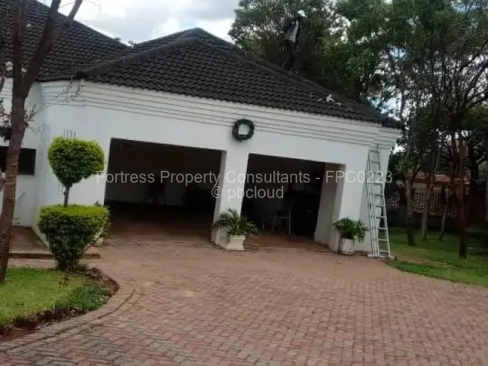 5 Bedroom House to Rent in Shawasha Hills