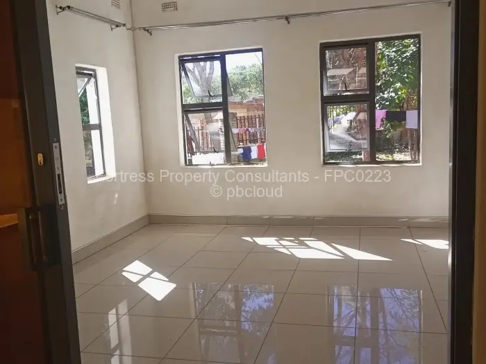 5 Bedroom House to Rent in Shawasha Hills