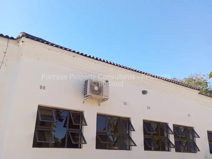 5 Bedroom House to Rent in Shawasha Hills