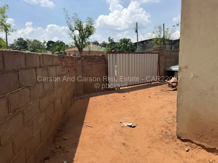 Townhouse/Cluster for Sale in Victoria Falls, Victoria Falls