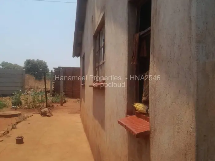 5 Bedroom House for Sale in Kuwadzana, Harare