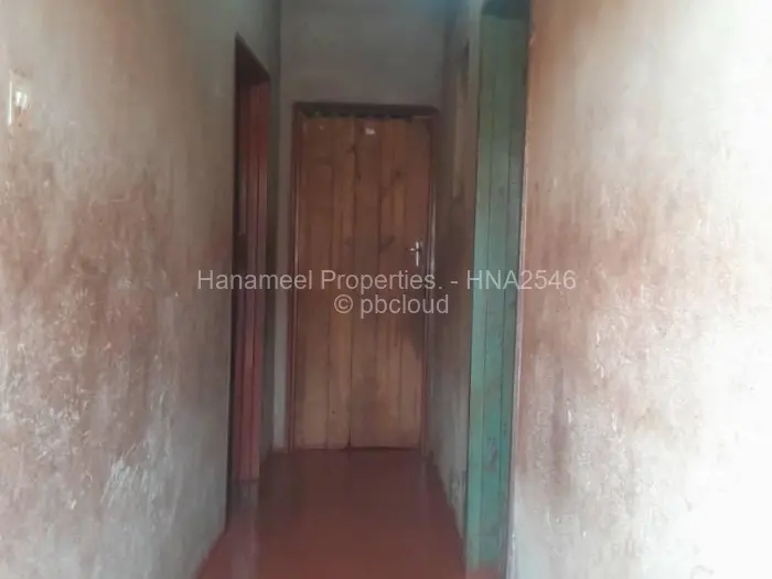 5 Bedroom House for Sale in Kuwadzana, Harare