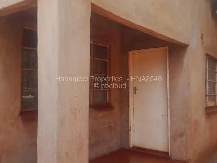 5 Bedroom House for Sale in Kuwadzana, Harare