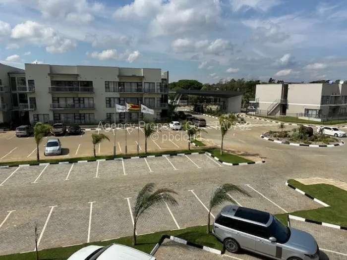 Flat/Apartment to Rent in Borrowdale, Harare