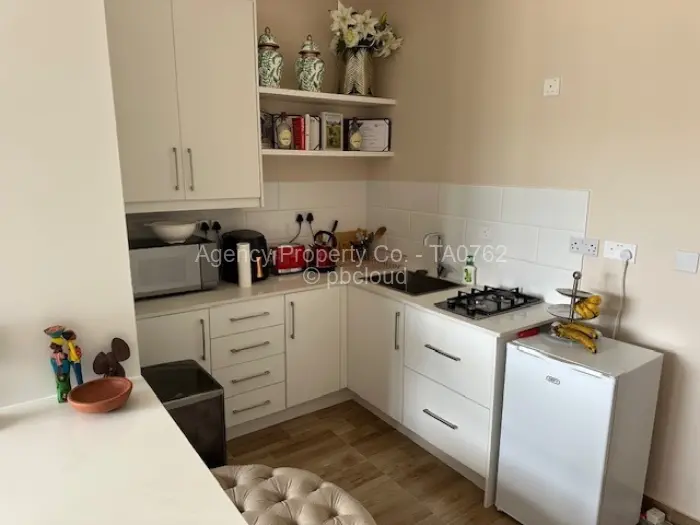 Flat/Apartment to Rent in Borrowdale, Harare