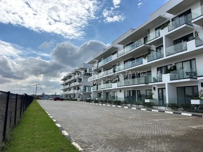 Flat/Apartment to Rent in Borrowdale, Harare