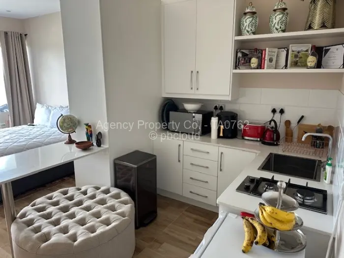 Flat/Apartment to Rent in Borrowdale, Harare