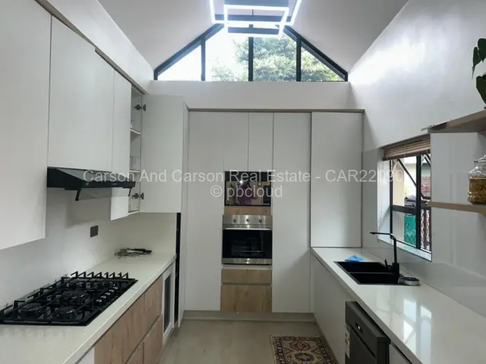 Townhouse/Cluster to Rent in Avondale, Harare