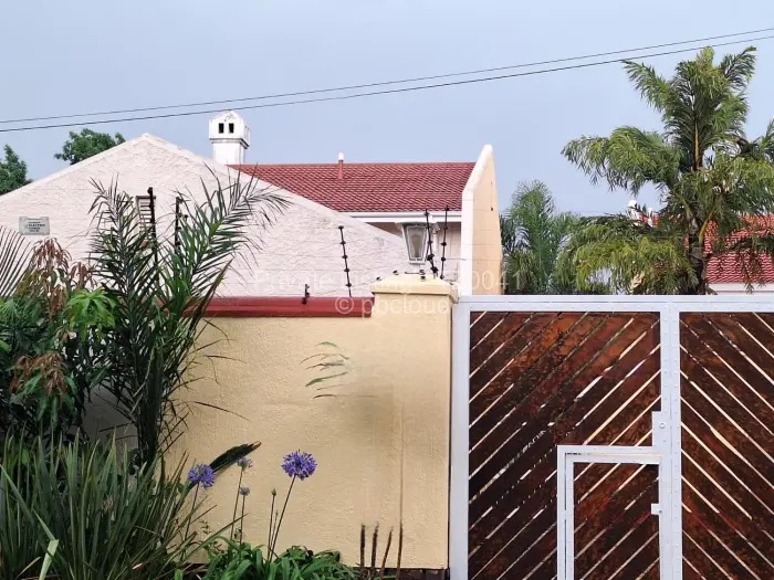 Townhouse/Cluster to Rent in Avondale, Harare