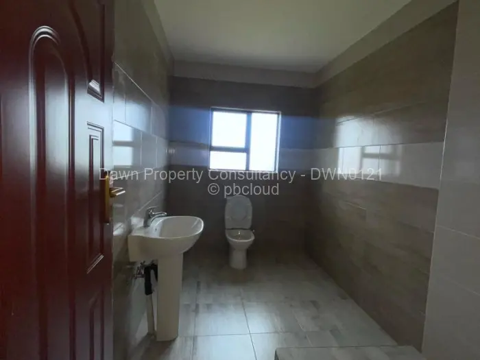 9 Bedroom House for Sale in Hogerty Hill, Harare