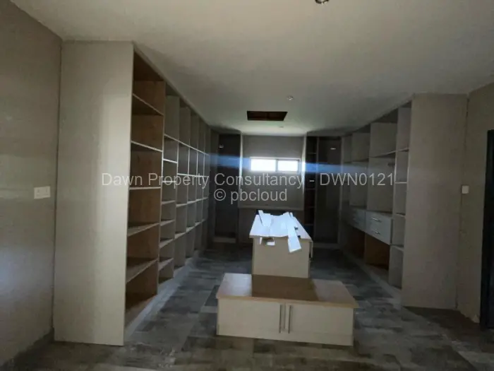 9 Bedroom House for Sale in Hogerty Hill, Harare