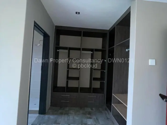 9 Bedroom House for Sale in Hogerty Hill, Harare