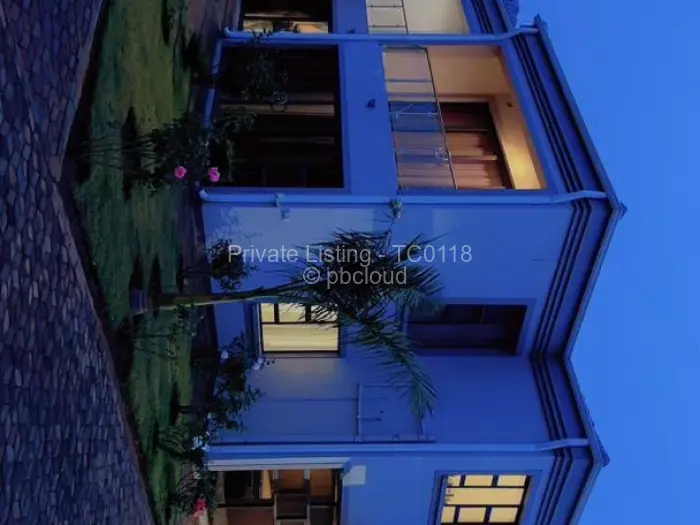 6 Bedroom House to Rent in Gletwin Park, Harare