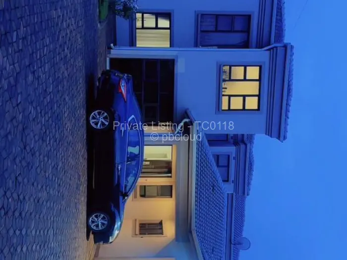 6 Bedroom House to Rent in Gletwin Park, Harare