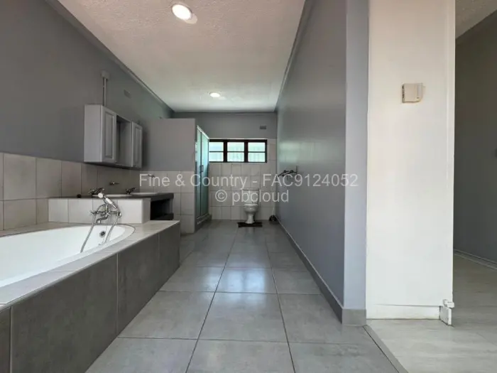 5 Bedroom House to Rent in Ballantyne Park, Harare