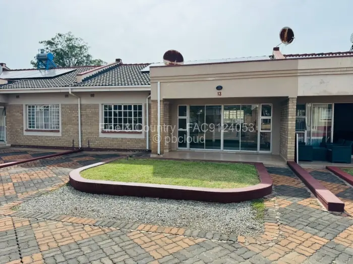 Flat/Apartment to Rent in Newlands, Harare