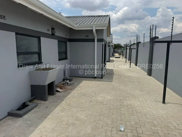 Townhouse/Cluster to Rent in Windsor Park, Ruwa