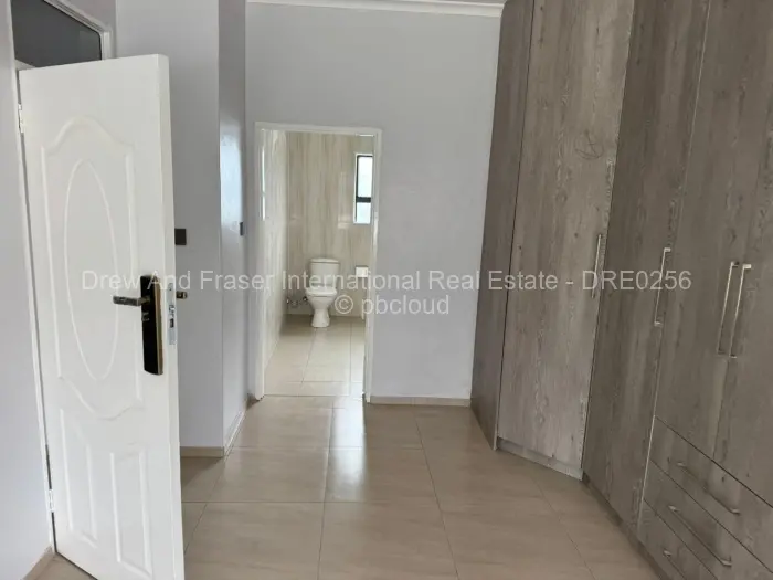 Townhouse/Cluster to Rent in Windsor Park, Ruwa