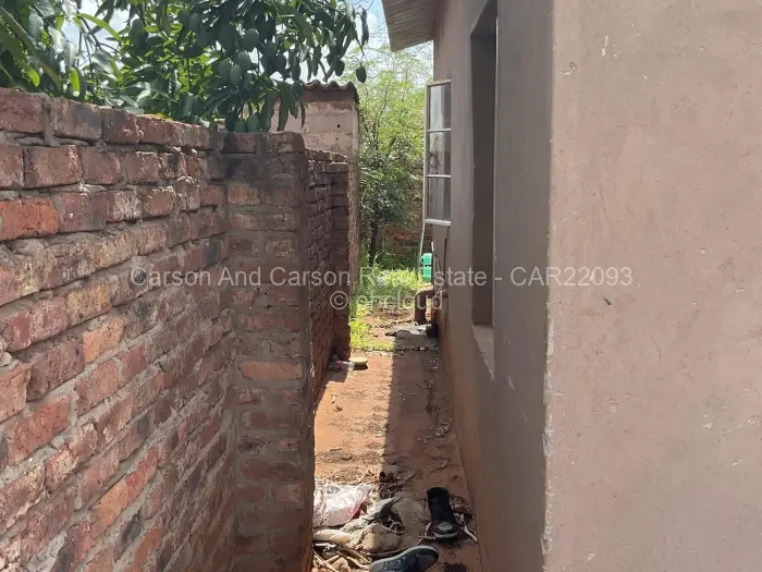 2 Bedroom House for Sale in Victoria Falls, Victoria Falls