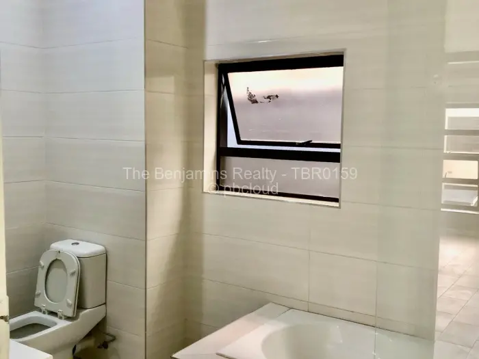 Townhouse/Cluster to Rent in Greencroft, Harare