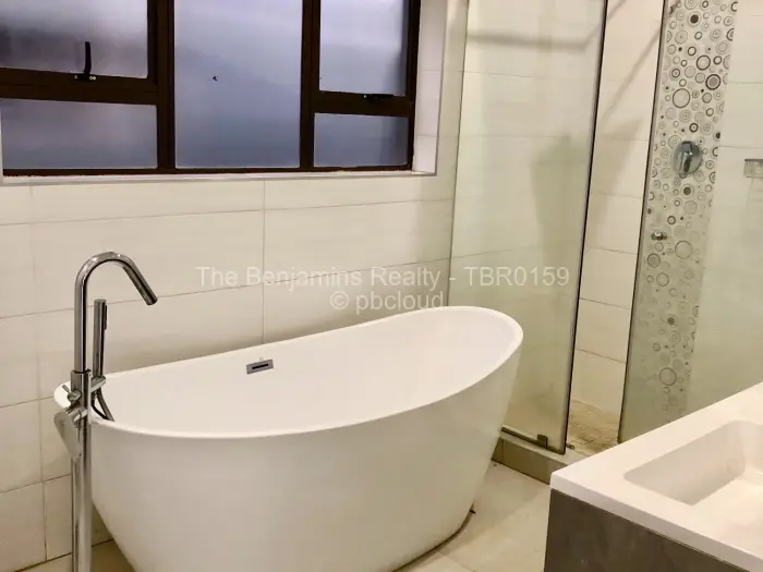 Townhouse/Cluster to Rent in Greencroft, Harare